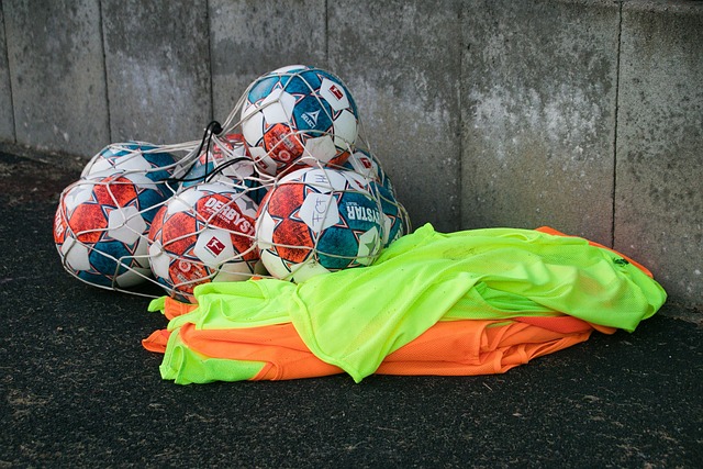 青岛市十七届人大常委会举行第二十三次会议 决定任刚为青岛市人民政府代理市长.